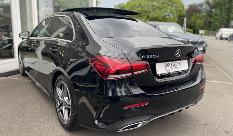 Mercedes A 220d Limousine AMG-Line 8G-DCT Toit Ouvrant complet